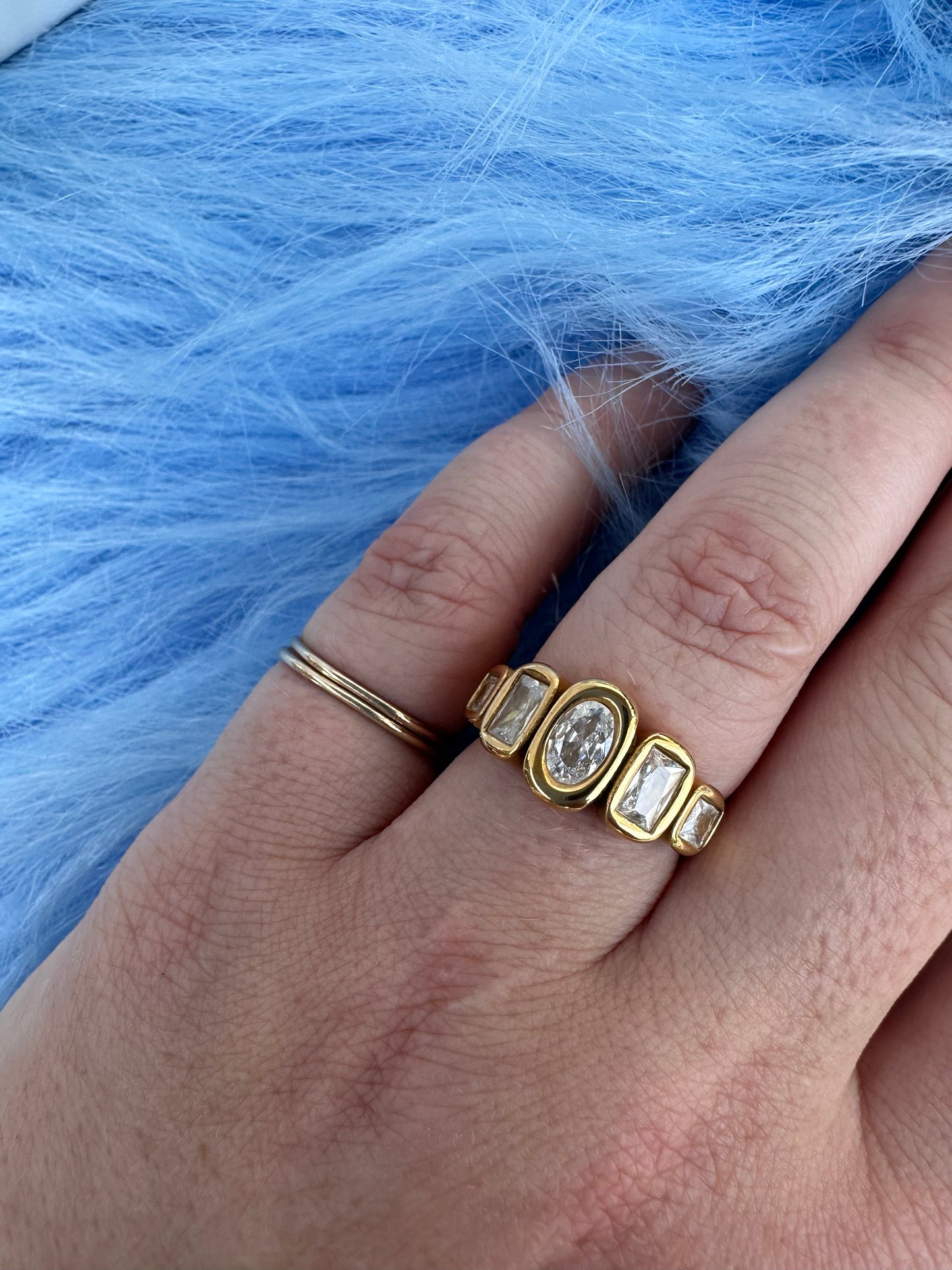 DRIP JEWELRY 5 Stone Ring