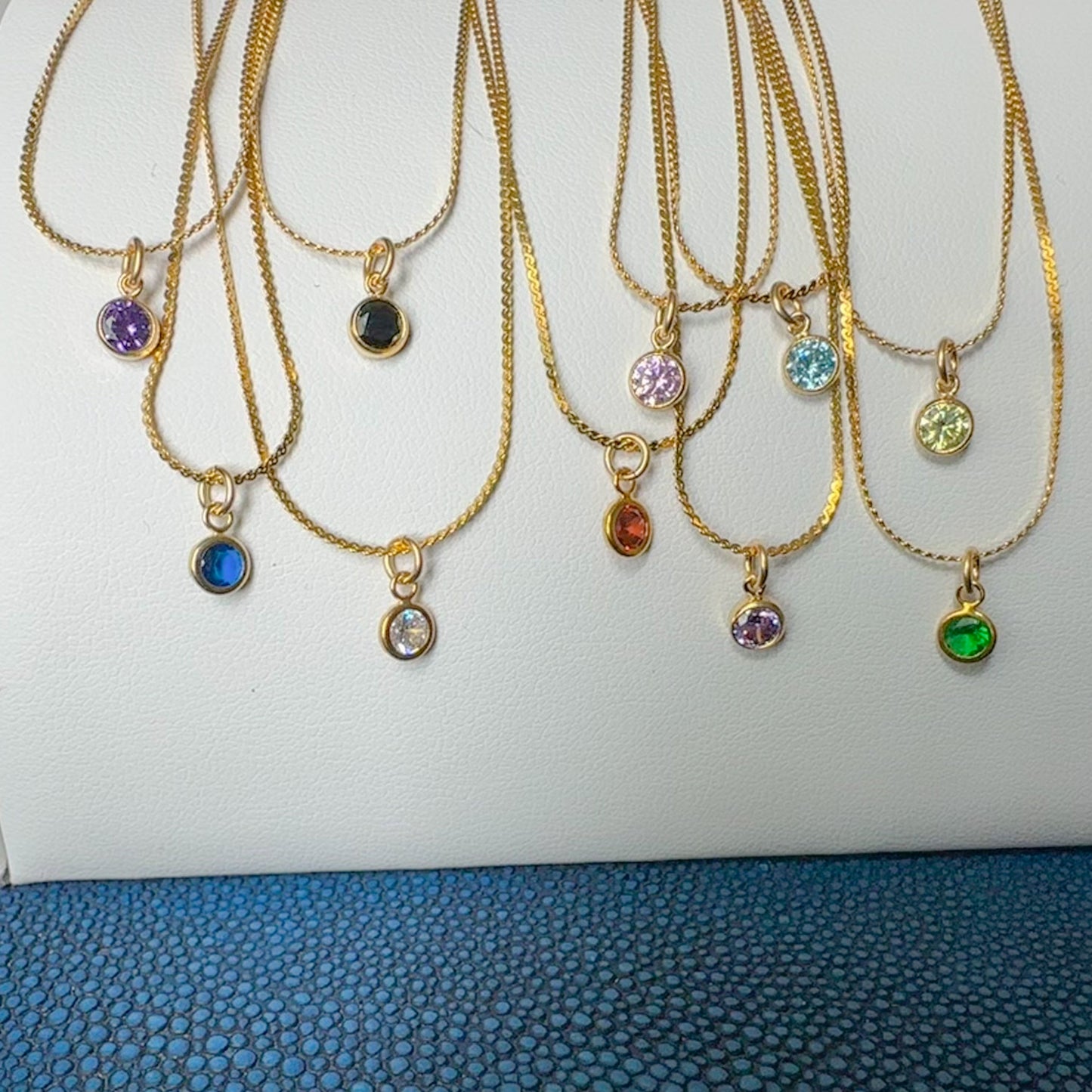 DRIP JEWELRY Barely There Stone Necklace