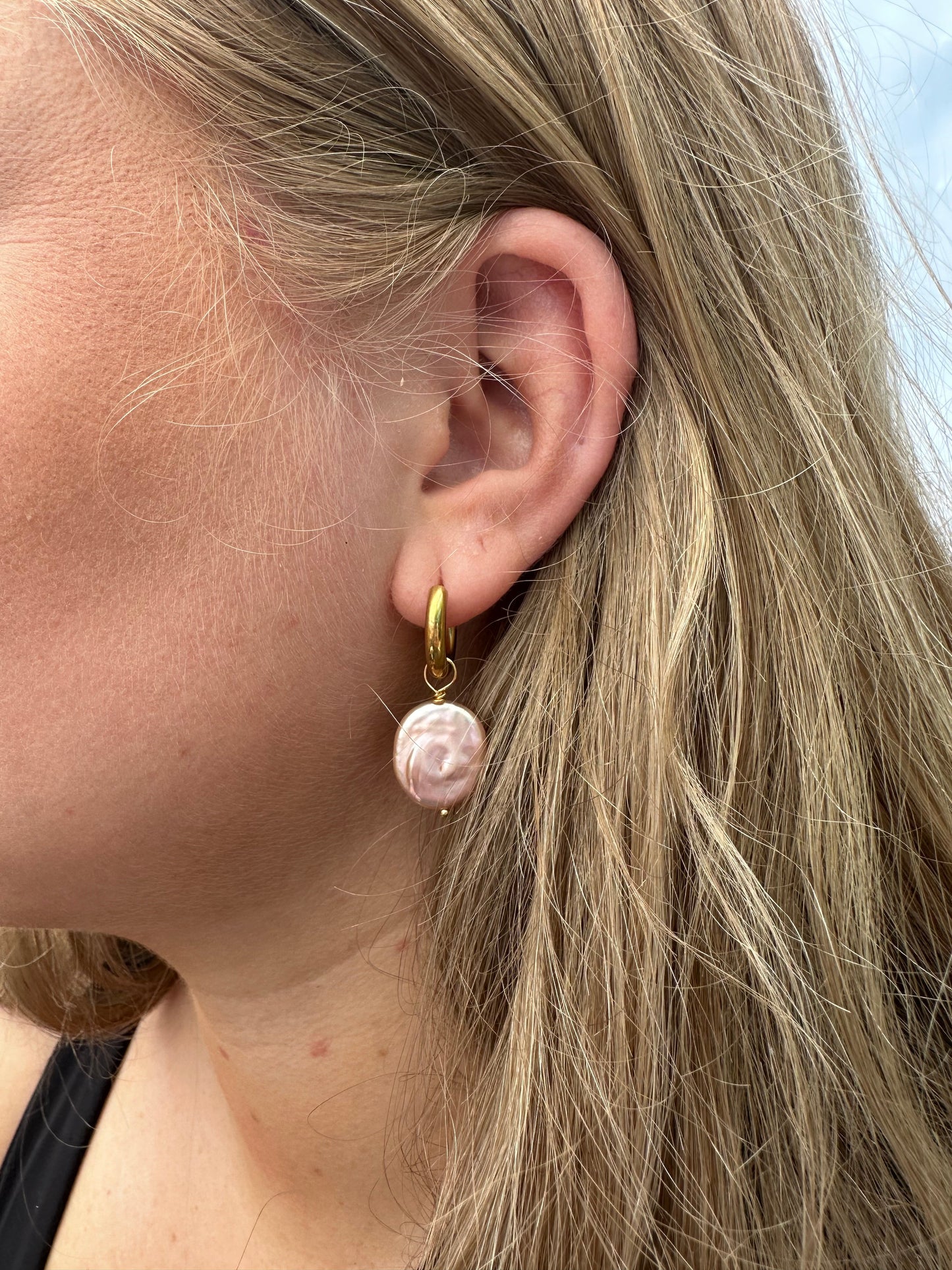 DRIP JEWELRY Circle Pearl or No Pearl Hoops