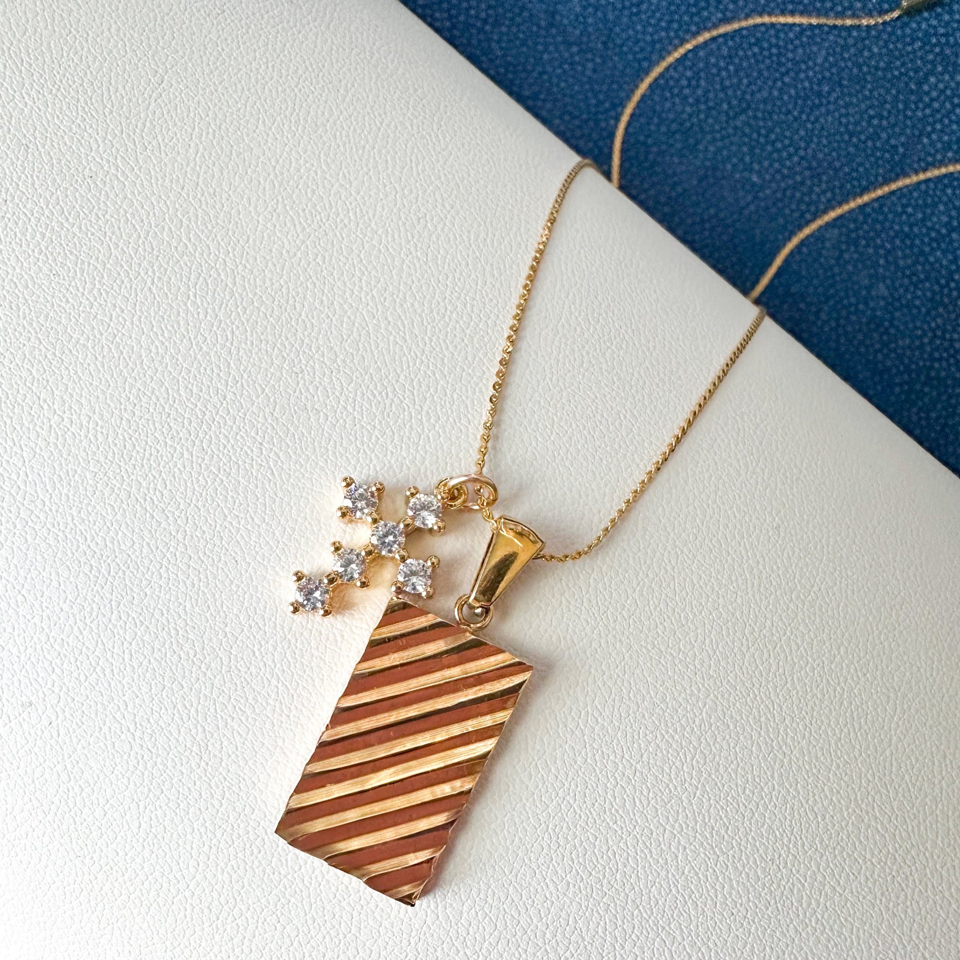 DRIP JEWELRY Cross Pendant Necklace