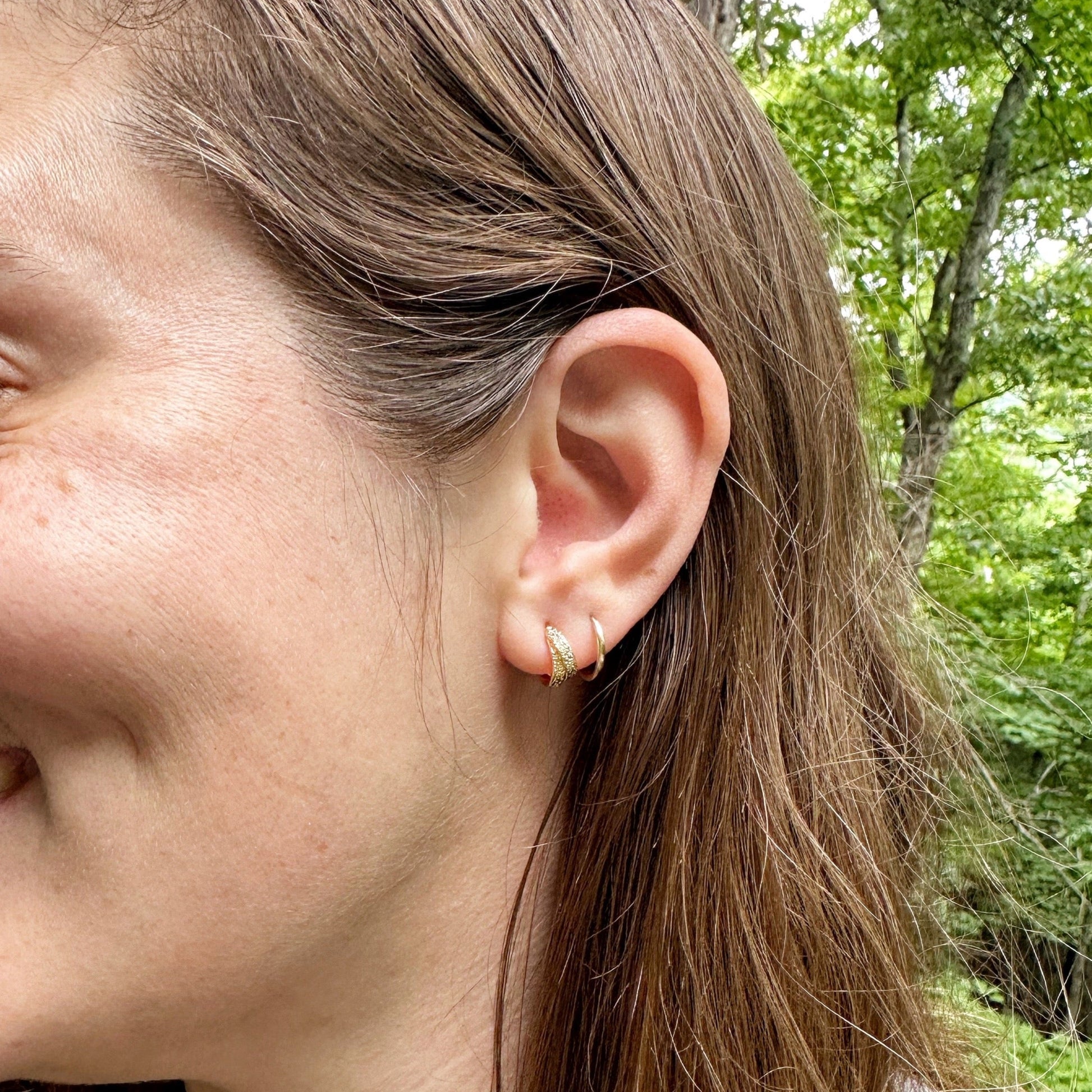 DRIP JEWELRY EARRINGS Criss Cross Mini Hoops