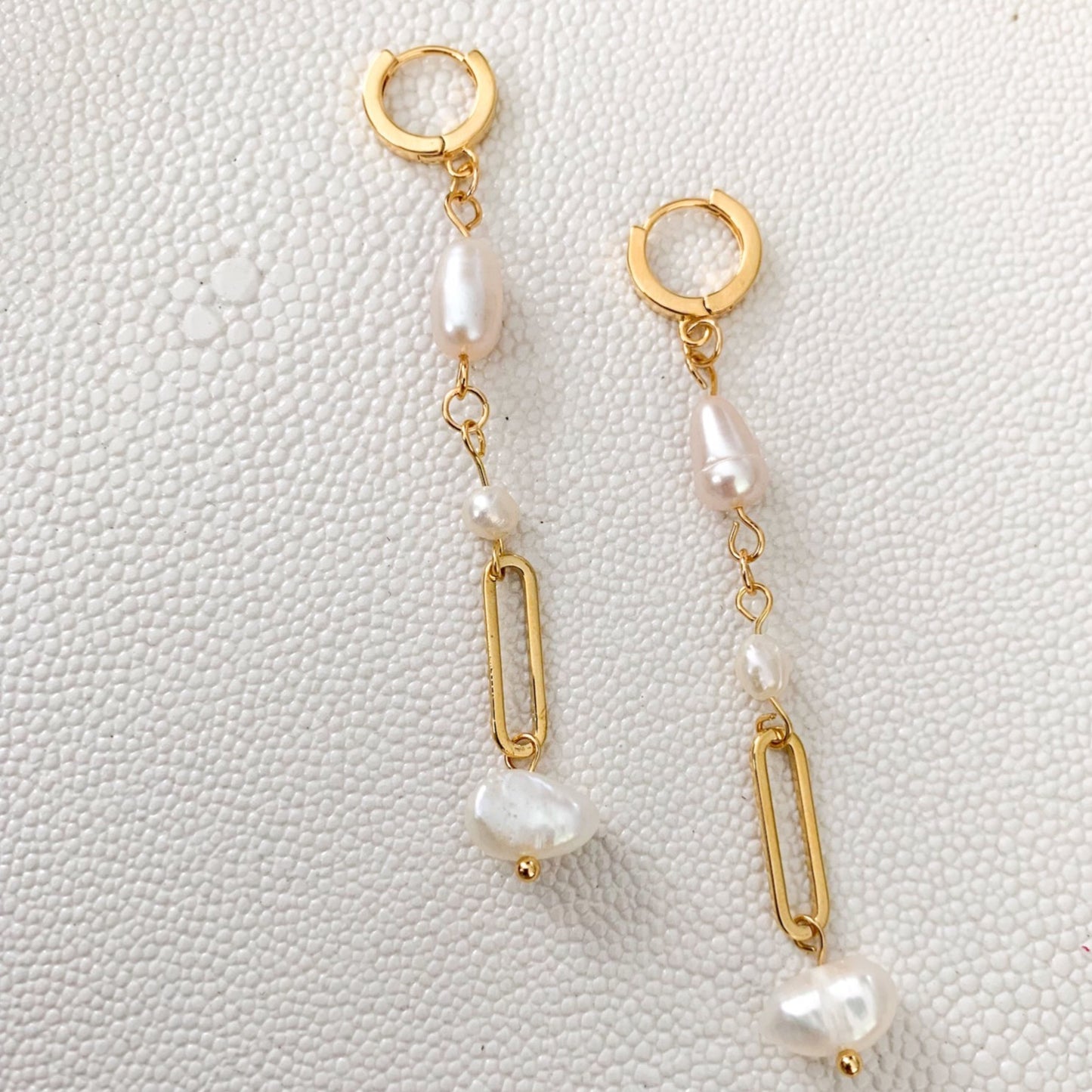 DRIP JEWELRY Earrings Mixed Triple Pearl