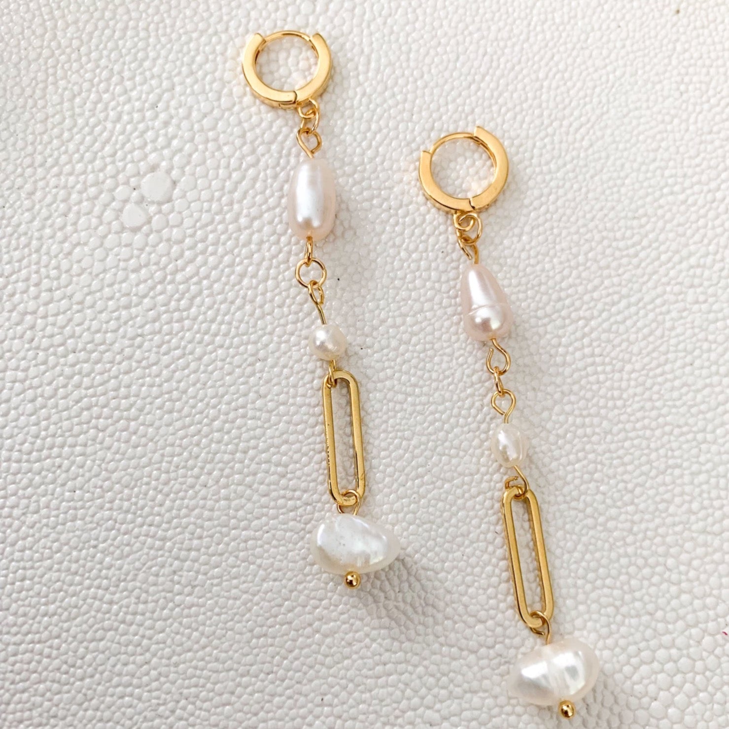 DRIP JEWELRY Earrings Mixed Triple Pearl