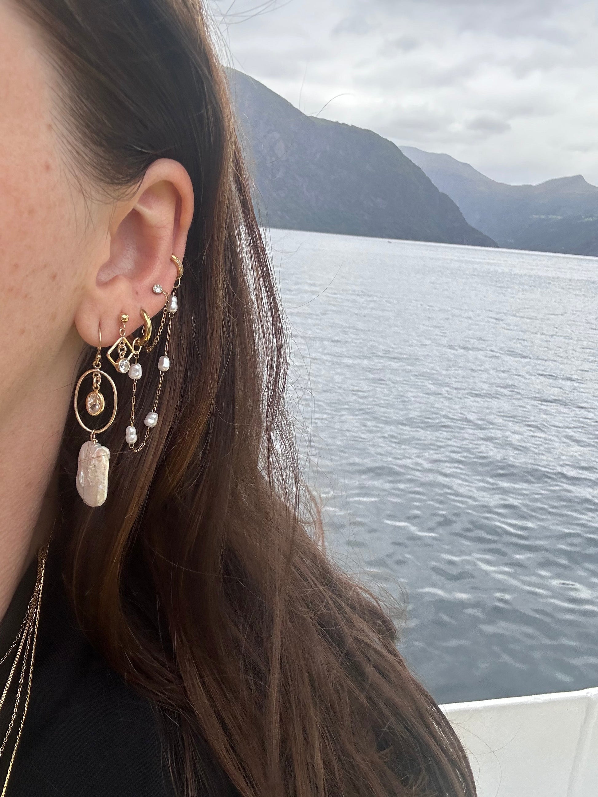 DRIP JEWELRY EARRINGS Pearl Ear Chain