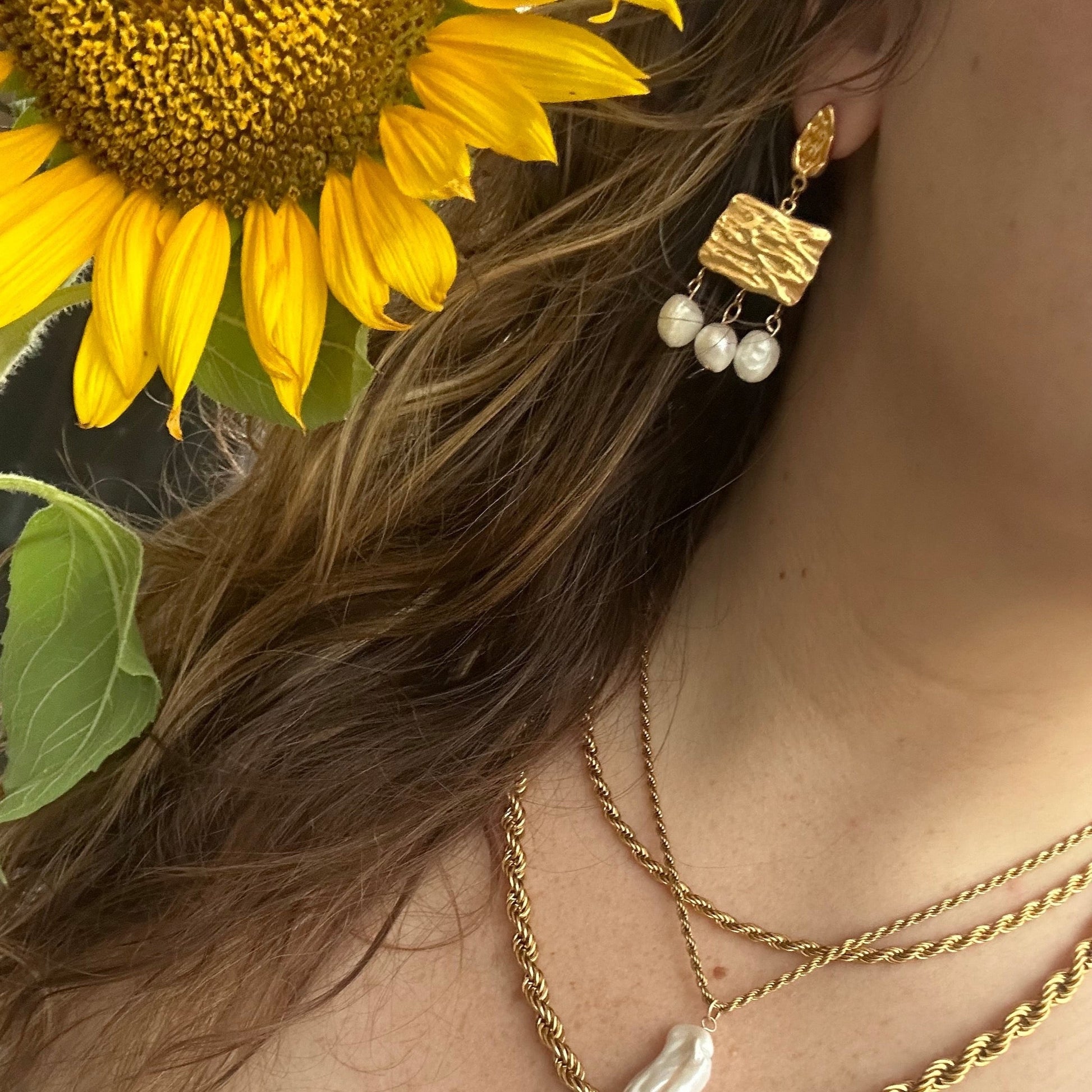 DRIP JEWELRY EARRINGS Shandy Chandelier Earrings