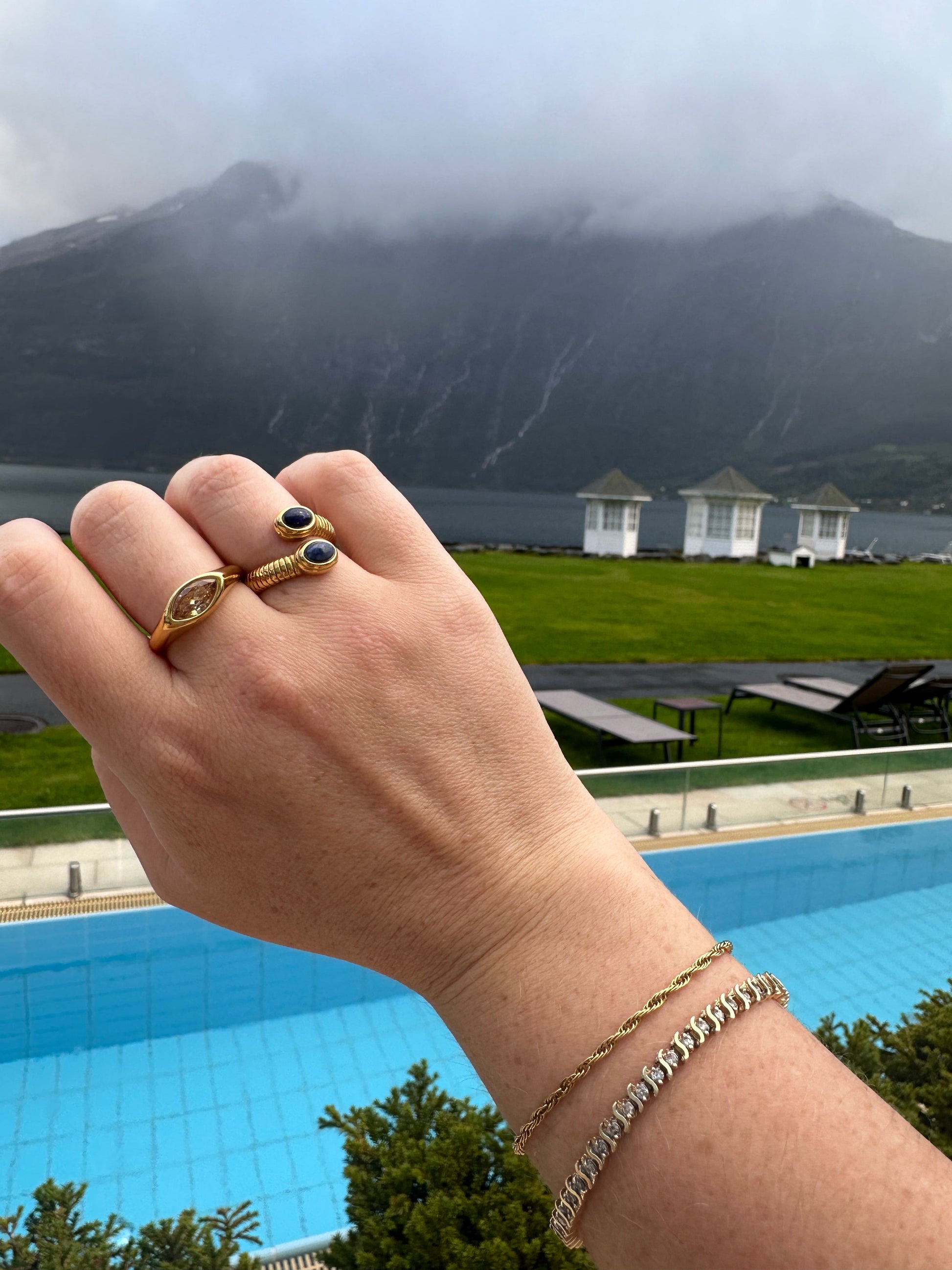 DRIP JEWELRY Lapis Spiral Ring