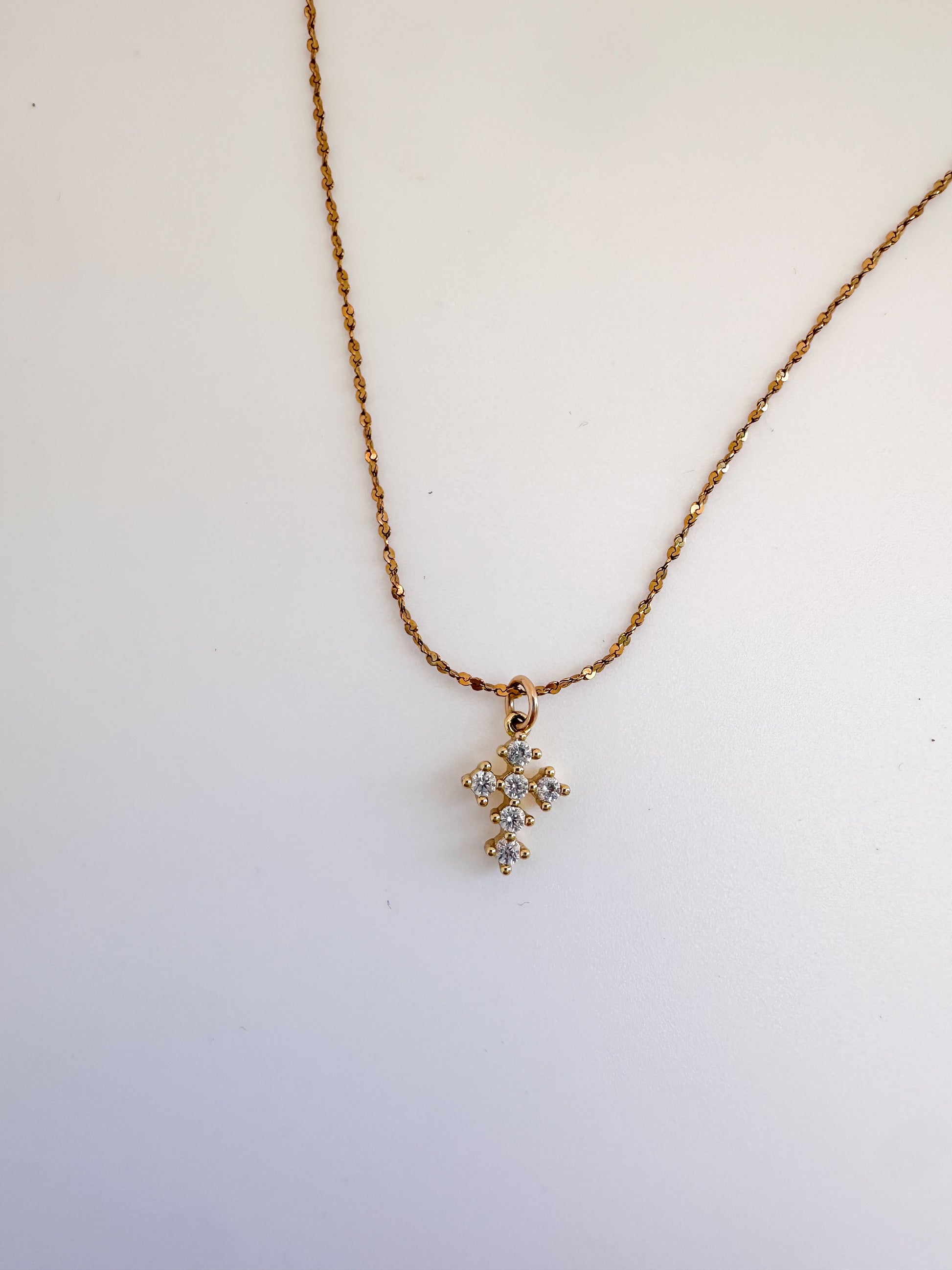 DRIP JEWELRY NECKLACES Mini Cross Necklace