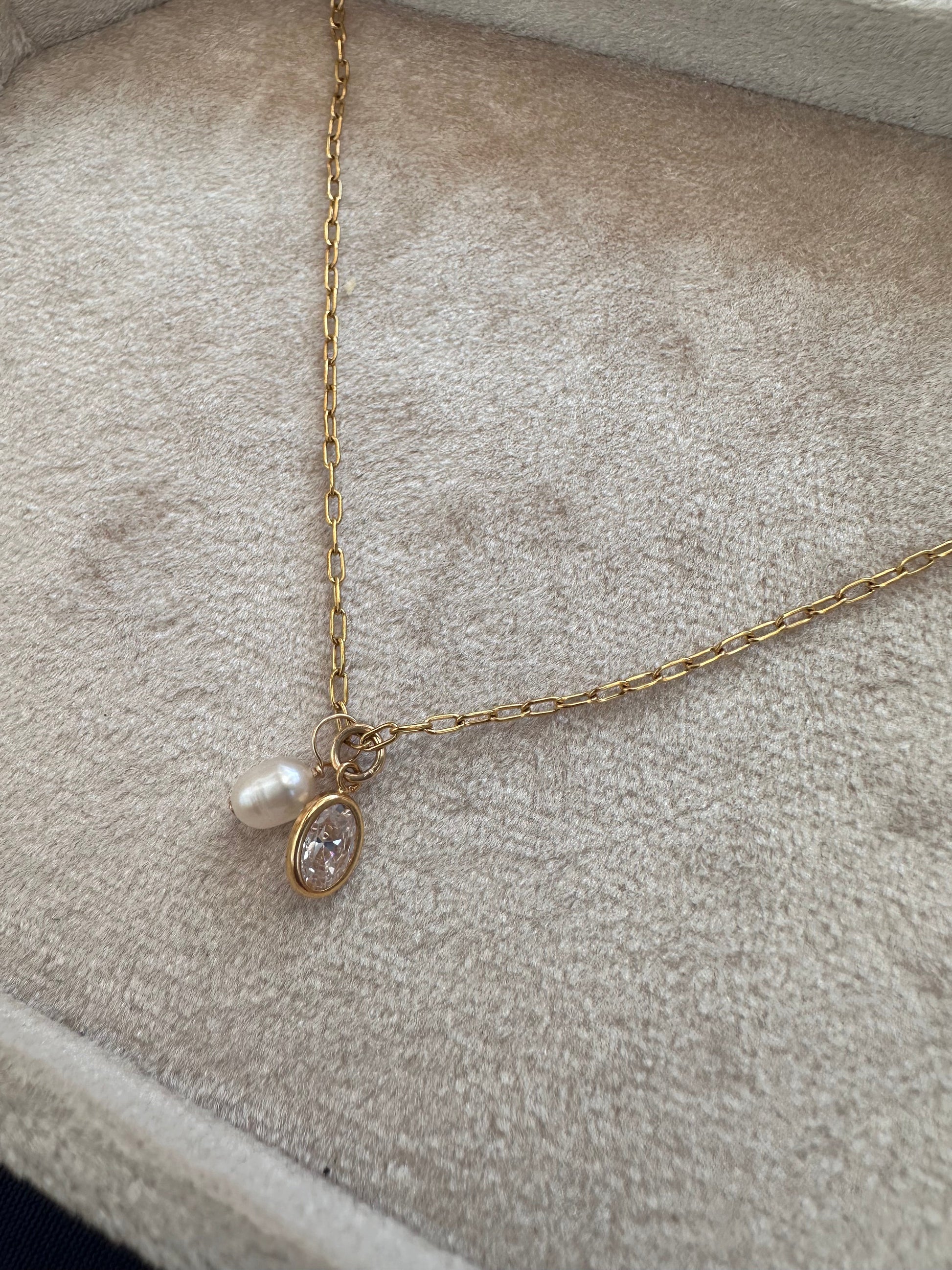 DRIP JEWELRY Necklaces 18k Stainless Steel Thin Paperclip Mini Moi et Pearl