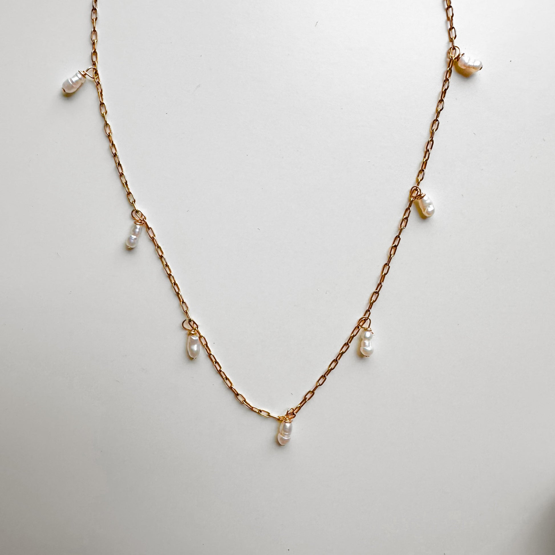 DRIP JEWELRY NECKLACES Rice Pearl Drop