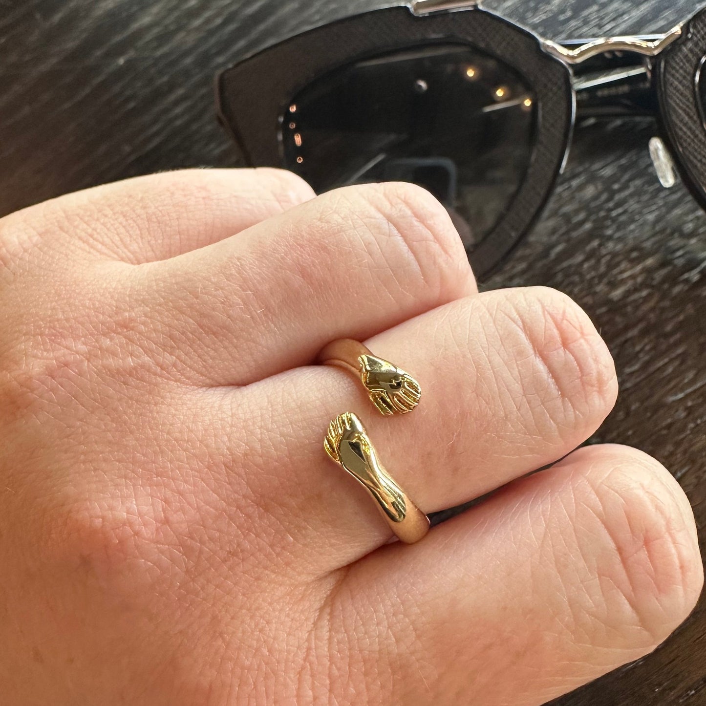 DRIP JEWELRY RINGS Hug Ring