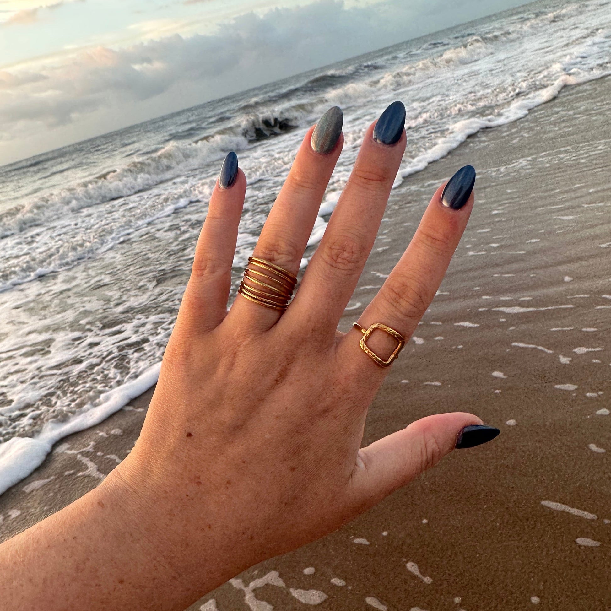 DRIP JEWELRY Rings Open Square Ring