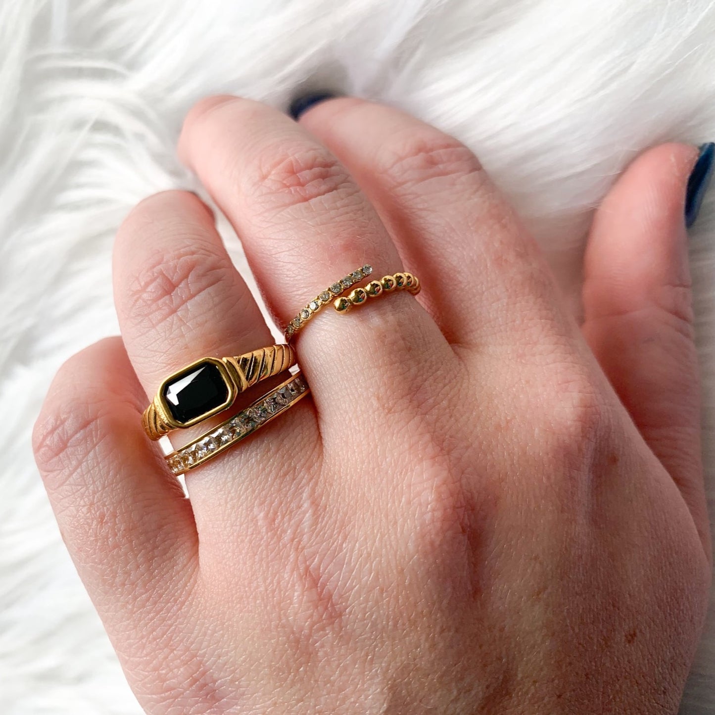 DRIP JEWELRY Black Stone Rope Ring