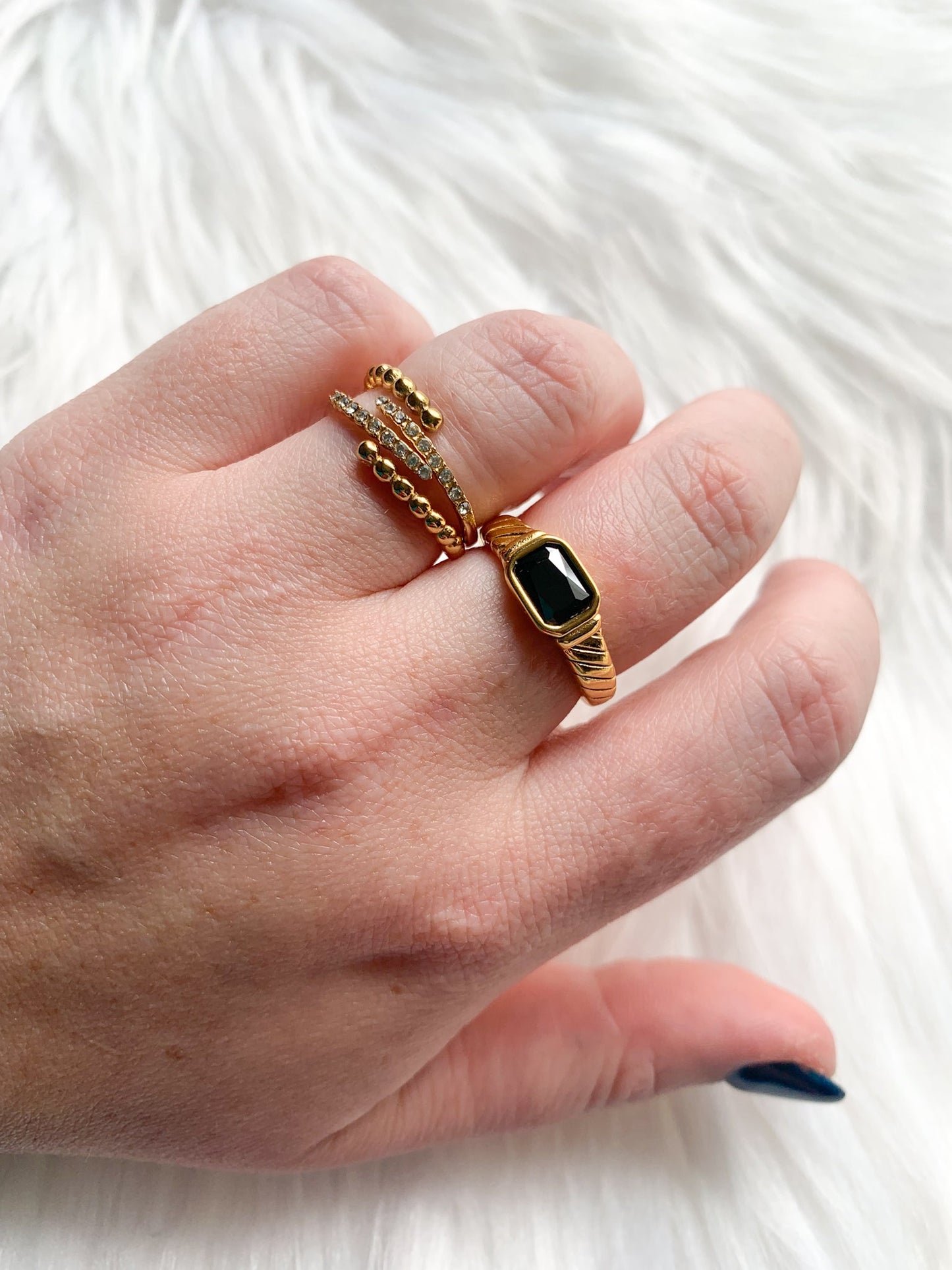 DRIP JEWELRY Black Stone Rope Ring