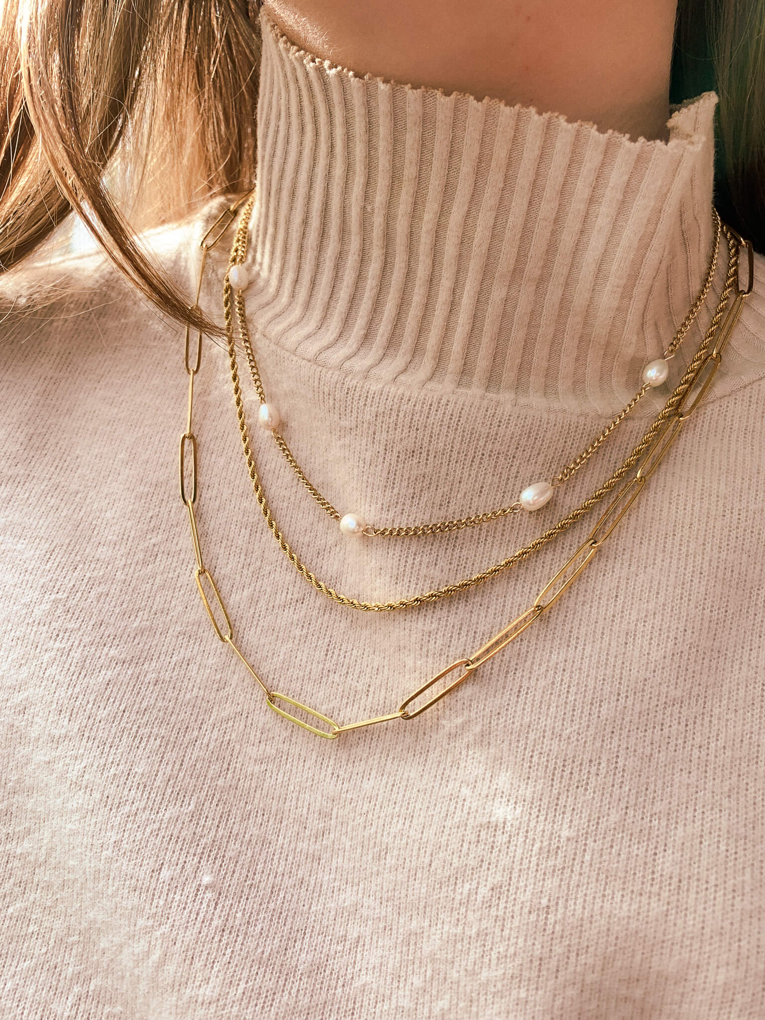 DRIP JEWELRY NECKLACES Curb Pearl Station Necklace