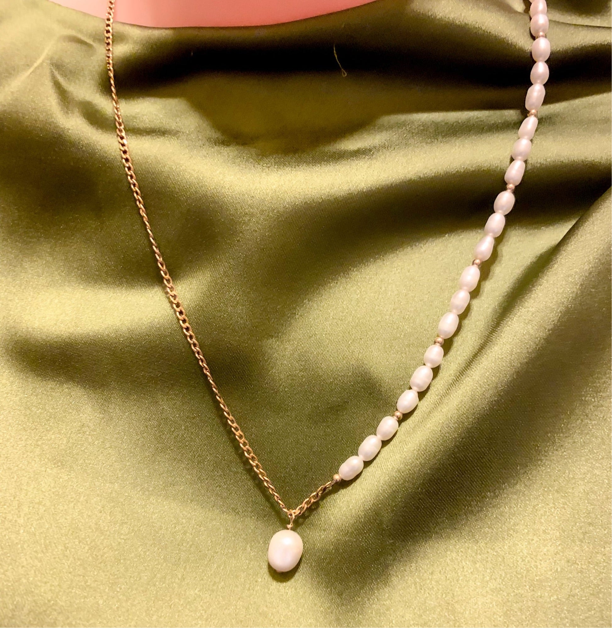 DRIP JEWELRY Necklaces Lilly Pearl