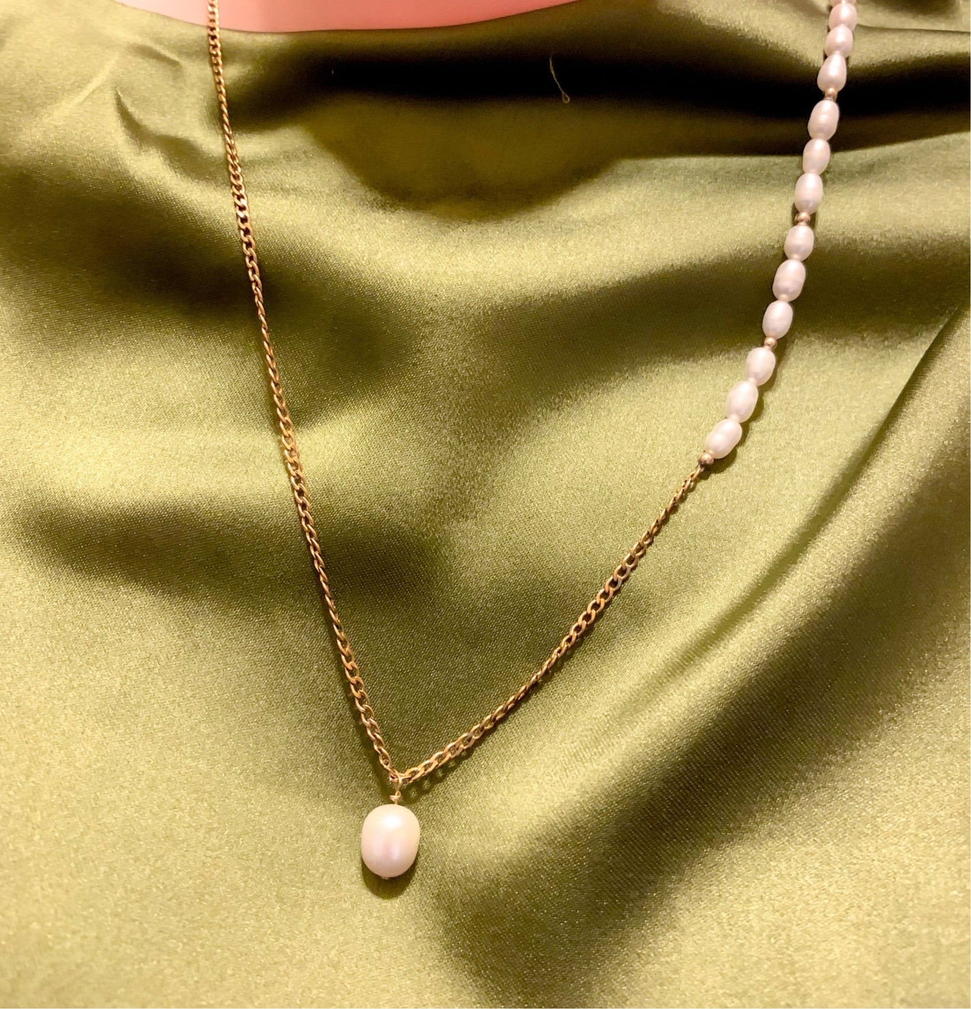 DRIP JEWELRY Necklaces Lilly Pearl