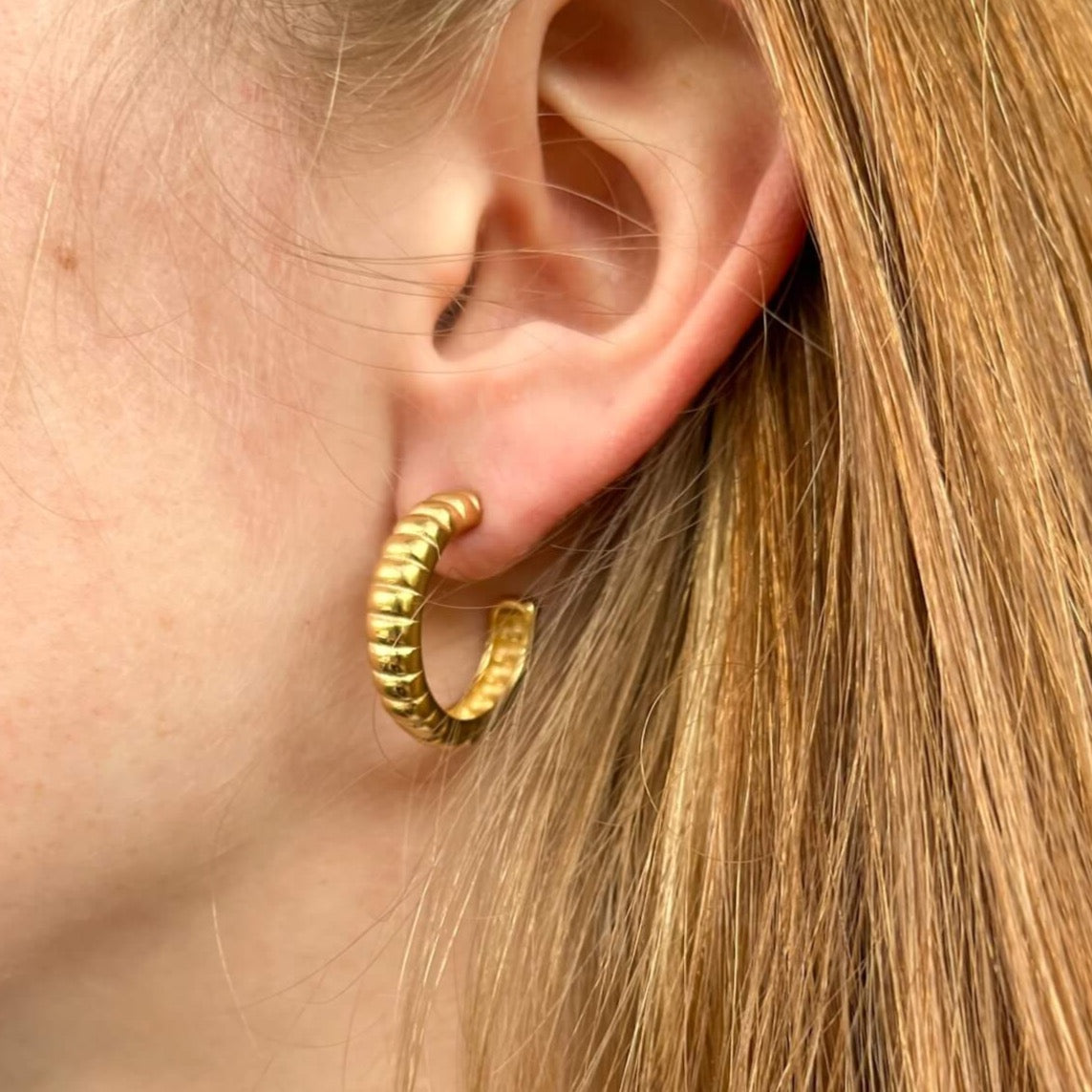 DRIP JEWELRY Ridge Hoops