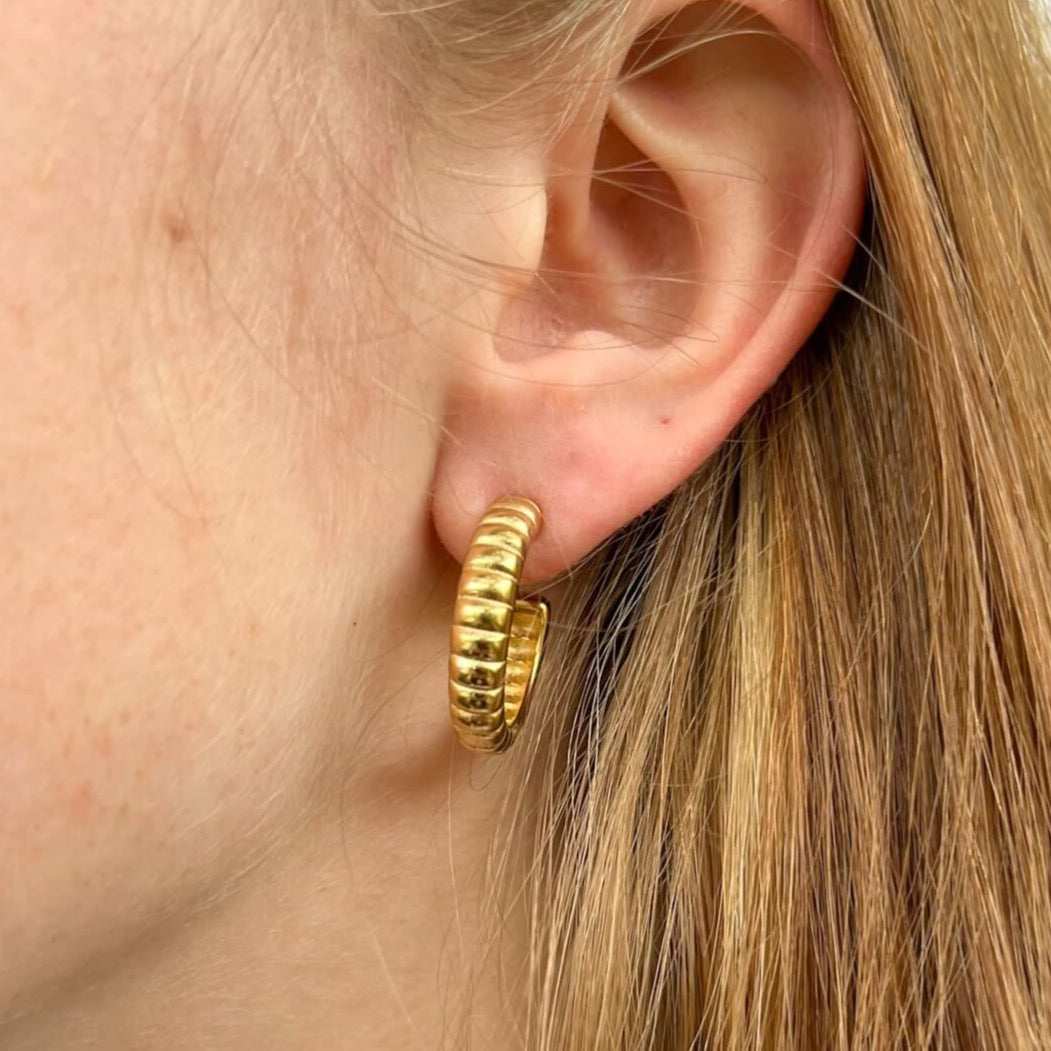 DRIP JEWELRY Ridge Hoops