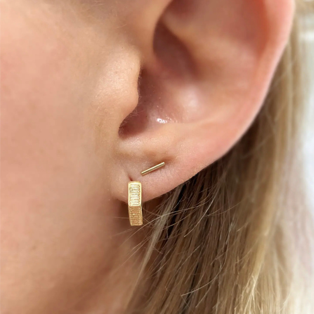 DRIP JEWELRY Tiny Squared Textured Huggies